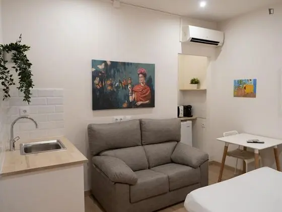 Studio in La Dreta de l'Eixample, Barcelona