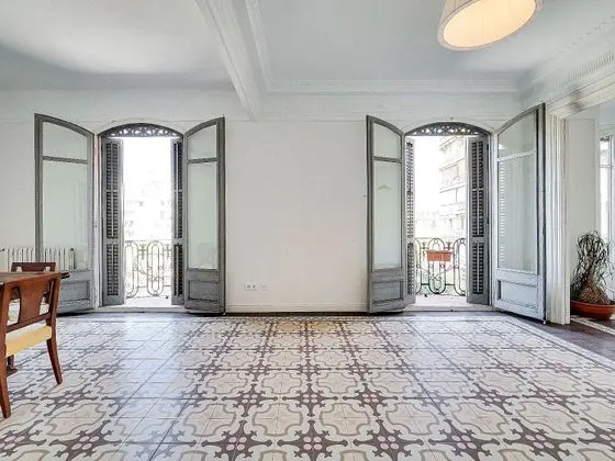 Wohnung in Sant Antoni, Barcelona