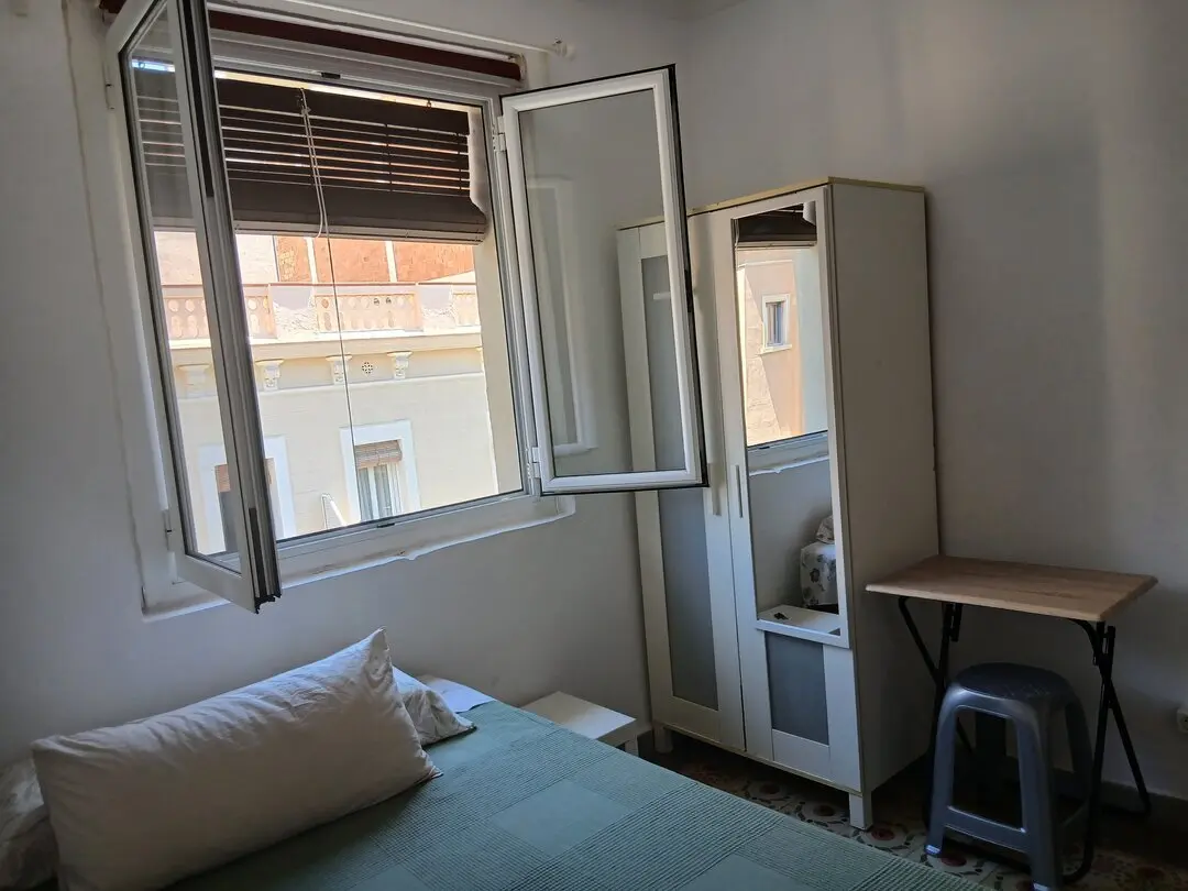 Zimmer in Carrer de Béjar, Barcelona