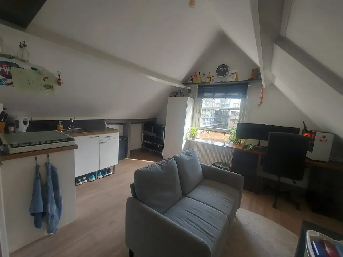 Studio in Schaepmanstraat 13a, Rotterdam