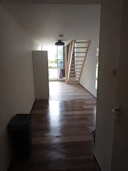 Studio in Duivendrechtsekade 42, Amsterdam
